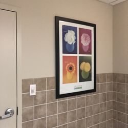 Sherwin-Williams Paint Store - Clean restroom