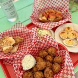 Lou's Luncheonette