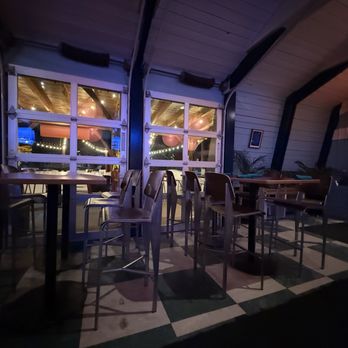 Eastside Bar + Bites - Inside - Bars Near Me - Stowe, Vermont Eastside Bar + Bites - Inside - Bars Near Me - Stowe, Vermont