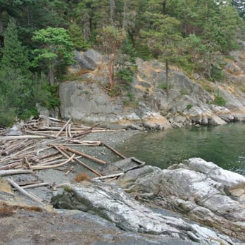 Lighthouse Park - Parks Near Me