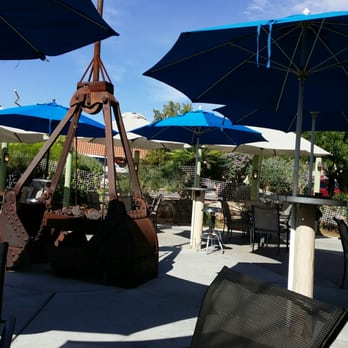 Boulder Dam Brewing Co. - Outdoor patio - Breweries Near Me - Boulder City, Nevada