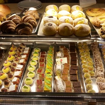 Area Gusto - Il banco dolci - Patisserie/Cake Shop Near Me - Valsamoggia, BO