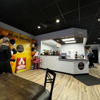 Thulung Boba House - the interior of the restaurant - Bubble Tea Near Me - Cuyahoga Falls, Ohio Thulung Boba House - the interior of the restaurant - Bubble Tea Near Me - Cuyahoga Falls, Ohio