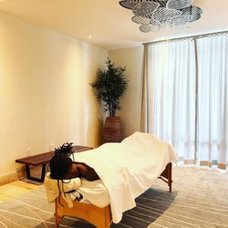 Maria Spear - Sports Massage therapy and cupping for NFL