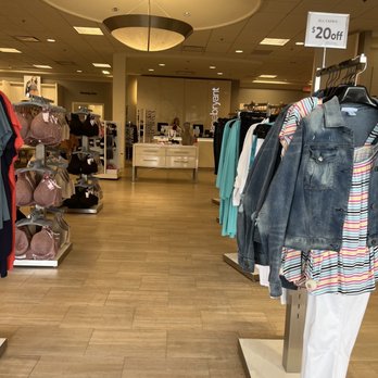 Lane Bryant - Interior - Women's Clothing Near Me - Louisville, Kentucky Lane Bryant - Interior - Women's Clothing Near Me - Louisville, Kentucky