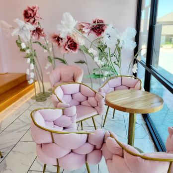 Mochinut Murphy - Inside decor is peaceful, inviting and perfect for pictures... - Donuts Near Me - Murphy, Texas