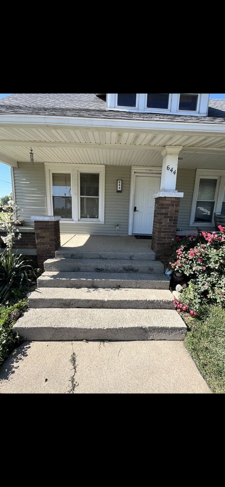 Slide of Mack’ll Manage