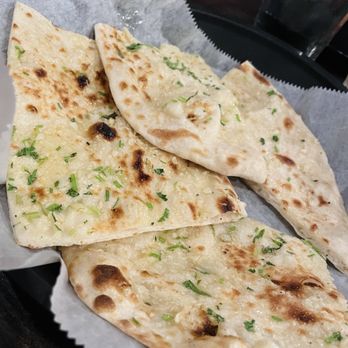 Sizzle Street - Garlic Naan - Pizza Near Me - Waconia, Minnesota Sizzle Street - Garlic Naan - Pizza Near Me - Waconia, Minnesota