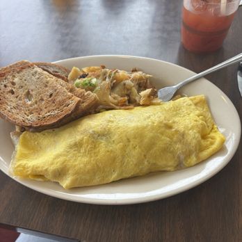 The Hatchery - Western omelette - Breakfast & Brunch Near Me - Ludlow, Vermont