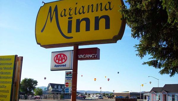 Marianna Inn Panguitch by null