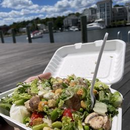 Grilled chicken salad with lots of toppings Grilled chicken salad with lots of toppings