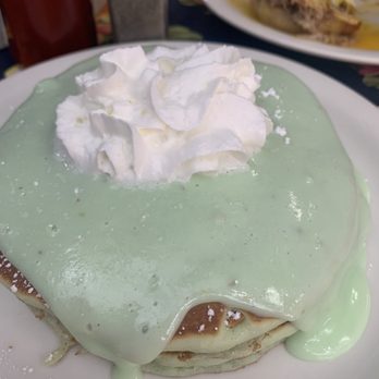 Cinnamon's Restaurant - Pancakes Near Me - Kailua, Hawaii Cinnamon's Restaurant - Pancakes Near Me - Kailua, Hawaii