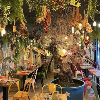 SoHo Trattoria - Italian Near Me - Paris