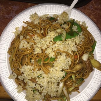 Golden Garden Restaurants - Vegetable Lo Mein (large) with a side of Brown Rice (small) - Chinese Near Me - Selden, New York Golden Garden Restaurants - Vegetable Lo Mein (large) with a side of Brown Rice (small) - Chinese Near Me - Selden, New York