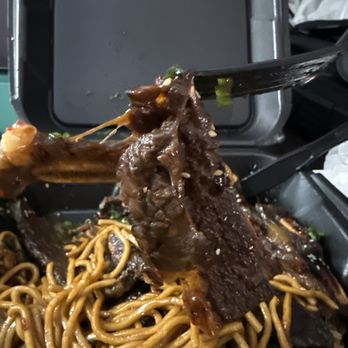 Sunset 89 - Kalbi bowl with Yakisoba. The Kalbi is WAY too tough - Asian Fusion Near Me - Page, Arizona