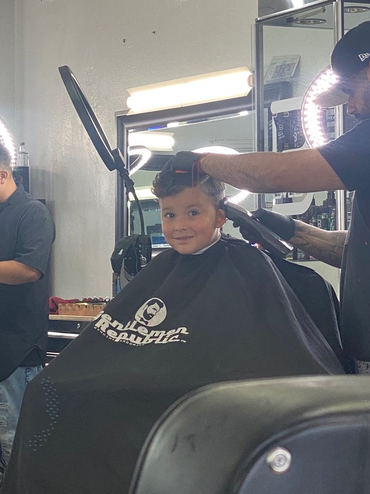 THE CHOP SHOP Updated July 2024 13 Reviews 471 Main St