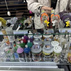 Bizarre Bazaar by Vape City - Selection of nectar collectors is fairly good.