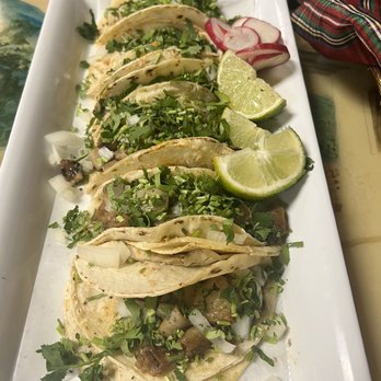 Taqueria Michoacana - Mixture of various tacos - lengua, tripe and chicken - they were delicious!! - Mexican Near Me - Margate, Florida Taqueria Michoacana - Mixture of various tacos - lengua, tripe and chicken - they were delicious!! - Mexican Near Me - Margate, Florida
