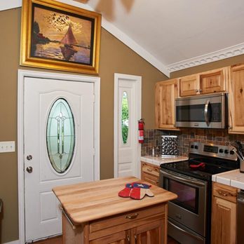Zink Haus - Chardonnay Cottage - Venues & Event Spaces Near Me - New Braunfels, Texas Zink Haus - Chardonnay Cottage - Venues & Event Spaces Near Me - New Braunfels, Texas