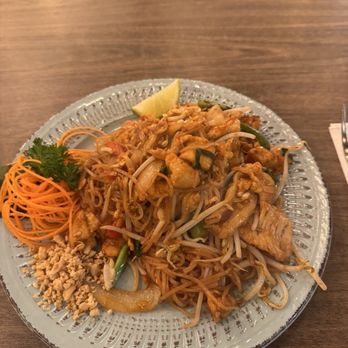 Canadian Thai - Traditional Pad Thai - Thai Near Me - Toronto, Ontario
