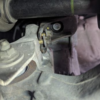AMS Jet Transmissions - Driver side subframe bolts about to come out - Transmission Repair Near Me - Fort Lauderdale, Florida