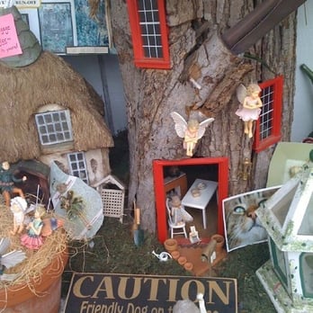 Willow Oak Flower & Herb Farm - Flowers & Gifts Near Me - Severn, Maryland Willow Oak Flower & Herb Farm - Flowers & Gifts Near Me - Severn, Maryland