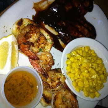 Texas Roadhouse - Steakhouses Near Me - Everett, Massachusetts