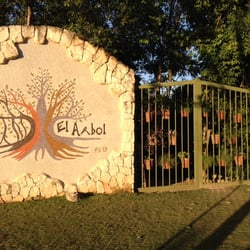 El Árbol Playacar - La fachada de El Árbol Playacar
