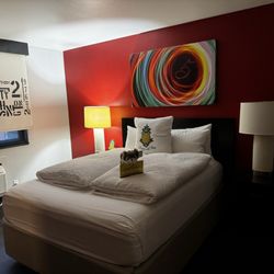 Staypineapple, Hotel FIVE, Downtown Seattle - Interior