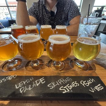 Tangled Roots Craft Beer & Kitchen - Brewpubs Near Me - Washington, Illinois Tangled Roots Craft Beer & Kitchen - Brewpubs Near Me - Washington, Illinois