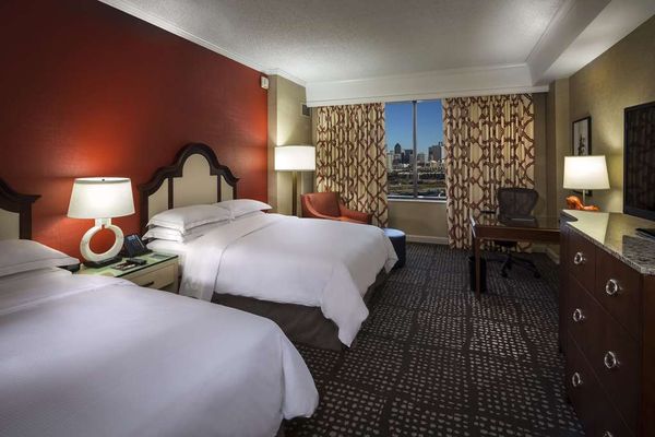 Hilton Anatole by null