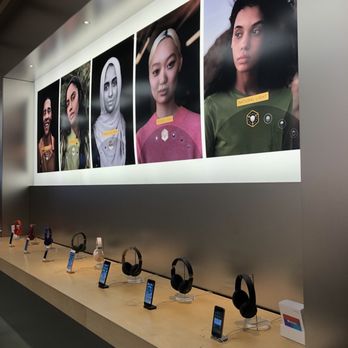 Apple Tacoma Mall - Apple wall - Computers Near Me - Tacoma, Washington Apple Tacoma Mall - Apple wall - Computers Near Me - Tacoma, Washington