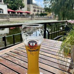 Fritz - Die Schirmbar