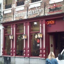 Bezemsteeltje