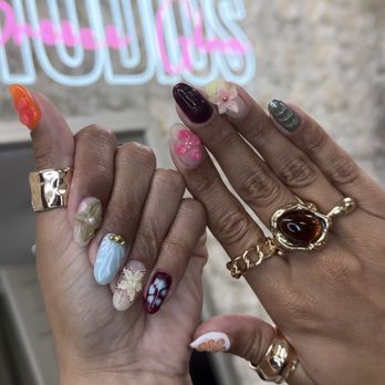 Breeze Glam Studios - Structured manicure with design and 3D - Nail Technicians Near Me - Montebello, California Breeze Glam Studios - Structured manicure with design and 3D - Nail Technicians Near Me - Montebello, California