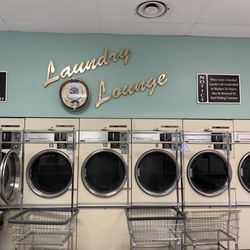 THE LAUNDRY LOUNGE - 27 Photos & 88 Reviews - Laundry Services - 1544 ...