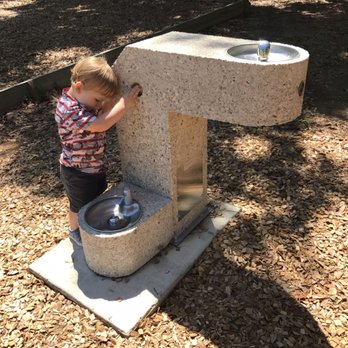 Dock Street Park - Water fountains for humans and dogs :) - Parks Near Me - Charleston, South Carolina
