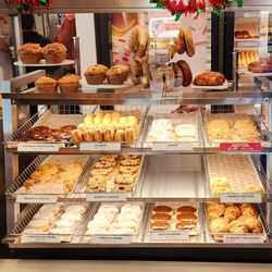 Dunkin - Fresh Donuts