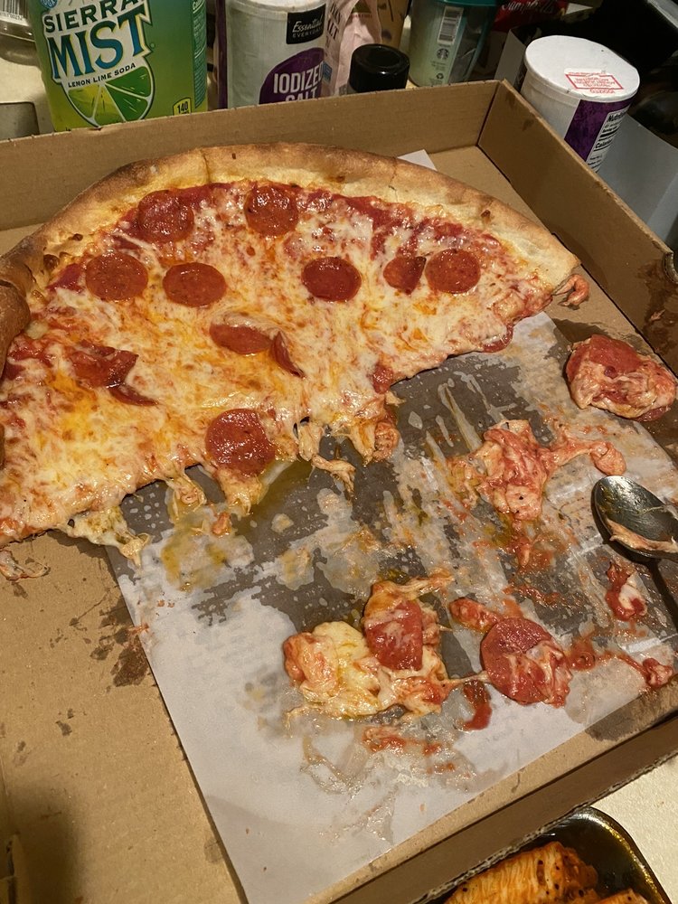 ARMANDO’S EXPRESS PIZZA Updated October 2024 31 Photos & 55 Reviews