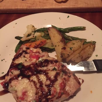 Il Posto Bistro - Ahi tuna special - Wine Bars Near Me - Canandaigua, New York
