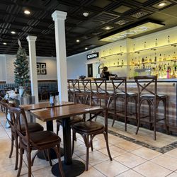 Mazi Greek Kitchen Bar - Interior