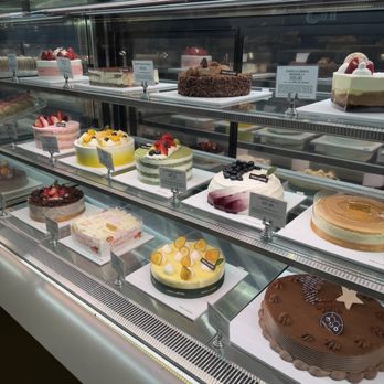 Tous Les Jours - Cakes are beautiful - Bakeries Near Me - La Habra, California