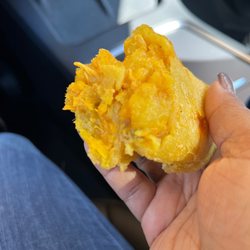 El Tesoro Bakery - Super oily and inside crust is a bit doughy.