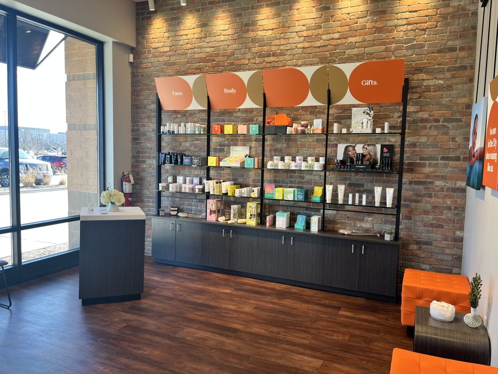 Waxing the City Mt Prospect Logo