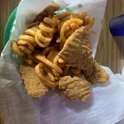 The Speakeasy - Chicken Strip Basket Curly Fries