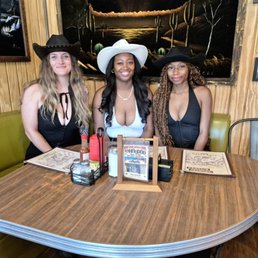 Happy Cowgirls enjoying the ambiance and Joshua Tree!