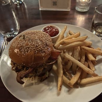 Jack Rose Dining Saloon - Big Jack burger - American Near Me - Washington, DC, District of Columbia