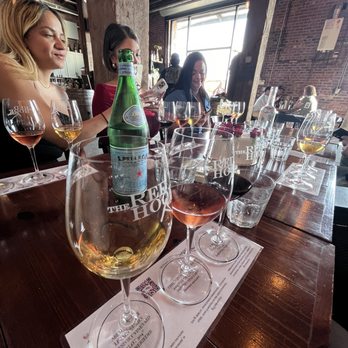 THE RED HOOK WINERY - Updated December 2025 - 321 Photos & 246 Reviews