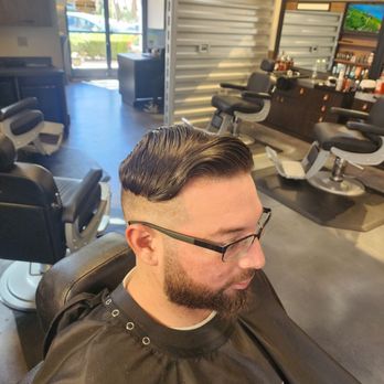 Hammer & Nails - Valencia - Barbers Near Me - Valencia, California Hammer & Nails - Valencia - Barbers Near Me - Valencia, California