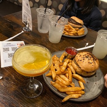 Lucille's - Kids burger - New American Near Me - Houston, Texas